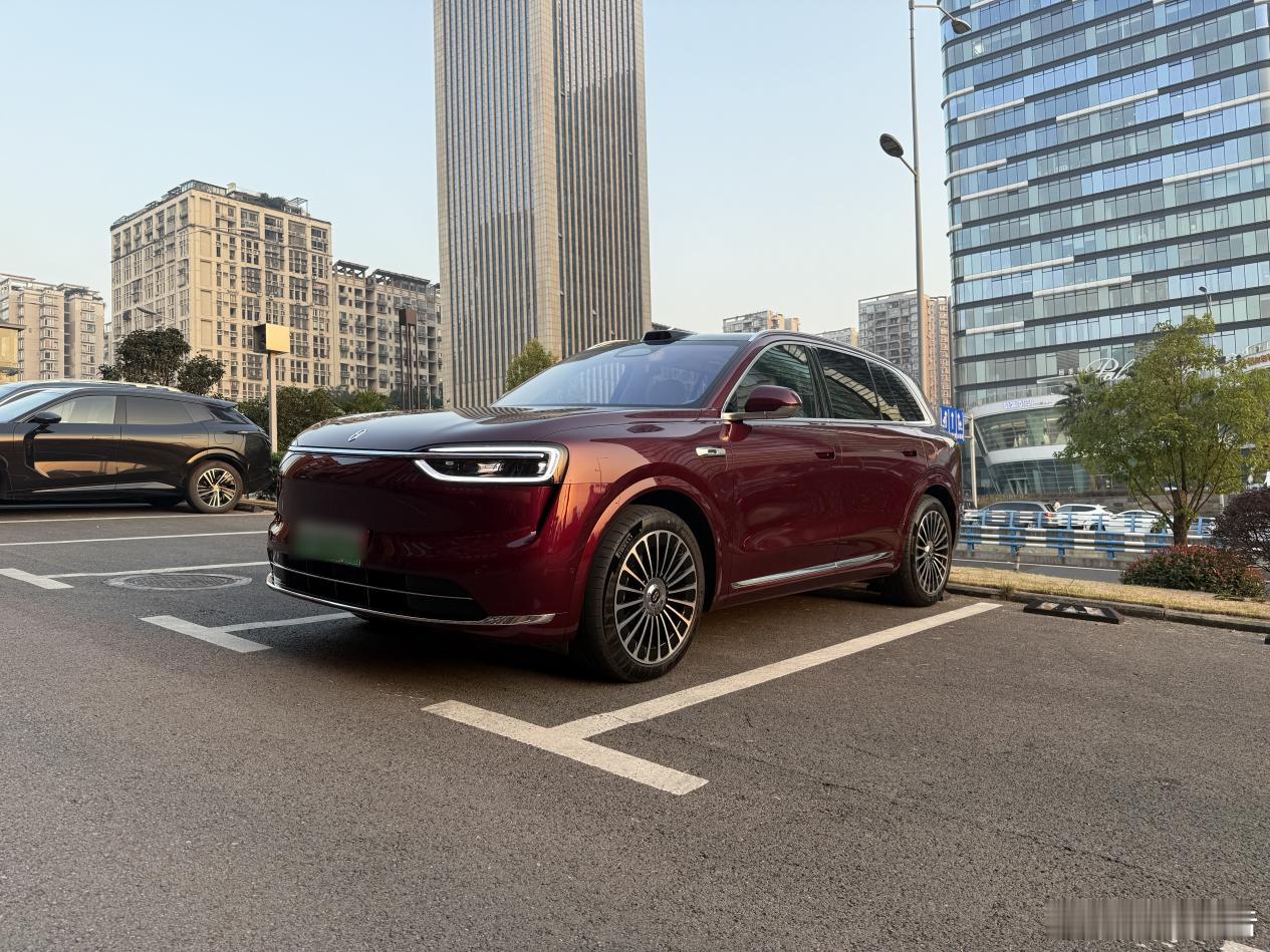 主驾都有零重力座椅的车型不多，全新问界M7这配置确实可以，今儿刚好在车上午休，主