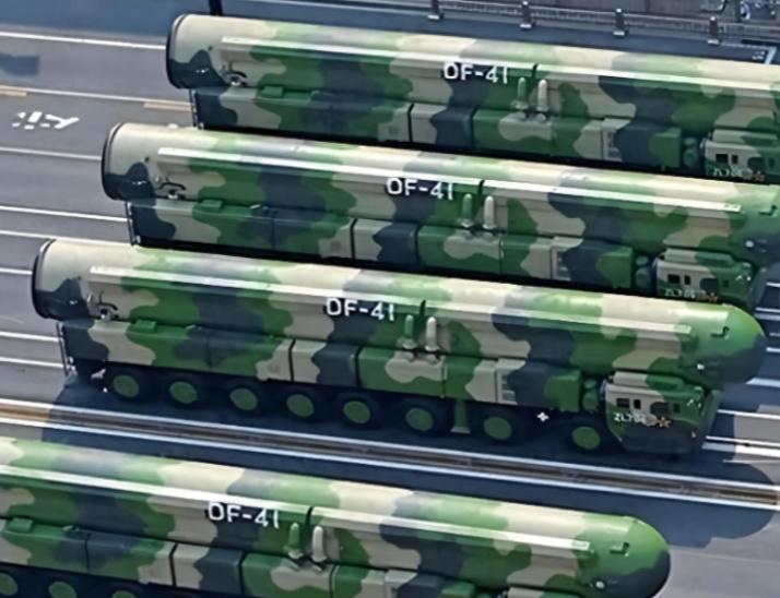 美国报道称，美方花费大量时间分析中国导弹发射基地及生产基地情况，最终得出：中国火