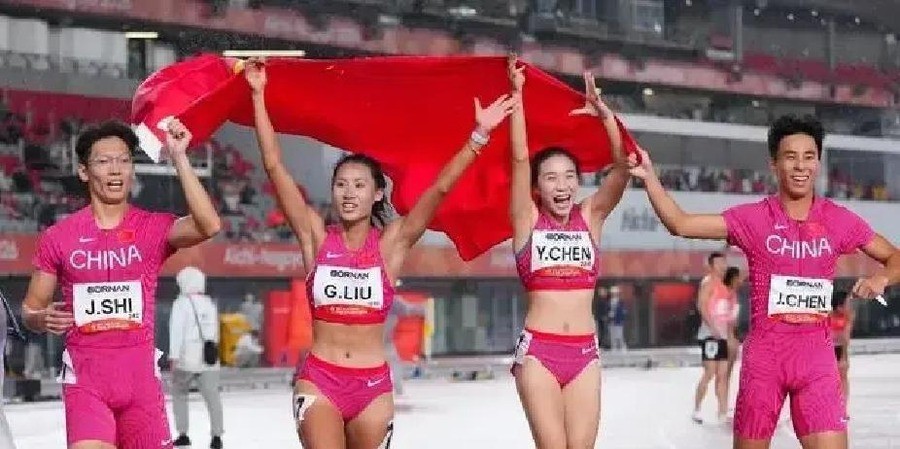 11届连霸还在，但中国田径这次17金的主角换人了——17岁的拿了3金1银还破纪录，印度77个人来只捧