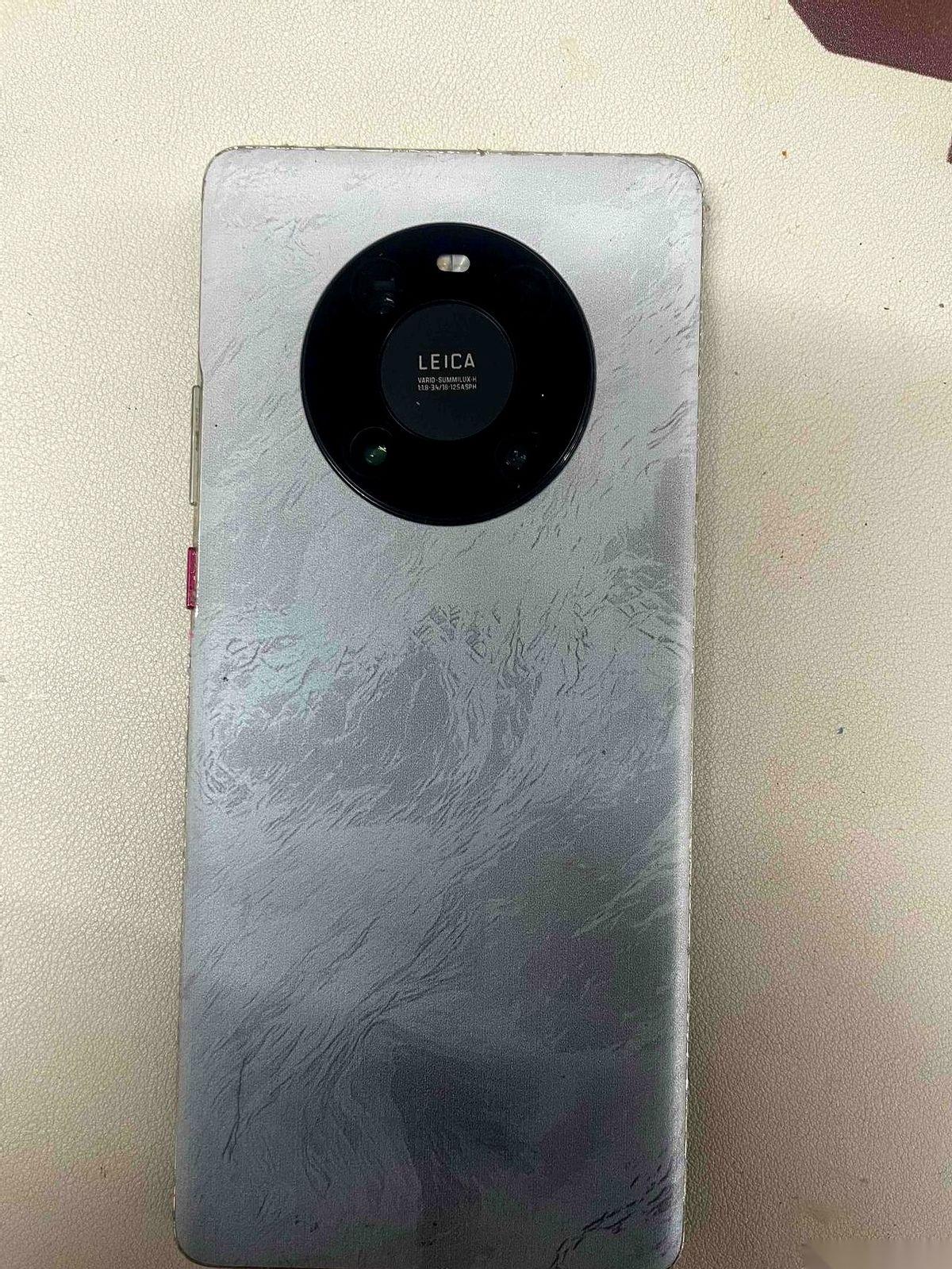 我真的服了。就因为自己手贱换电池，不小心把NFC那根比纸还薄的排线给扯断了。