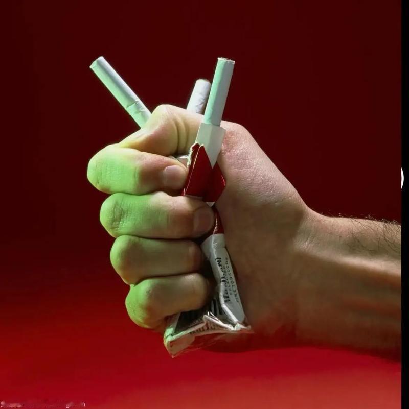 老人戒烟别硬扛！医生忠告：2做2不做，少受罪还管用！“都抽了一辈子了，年纪