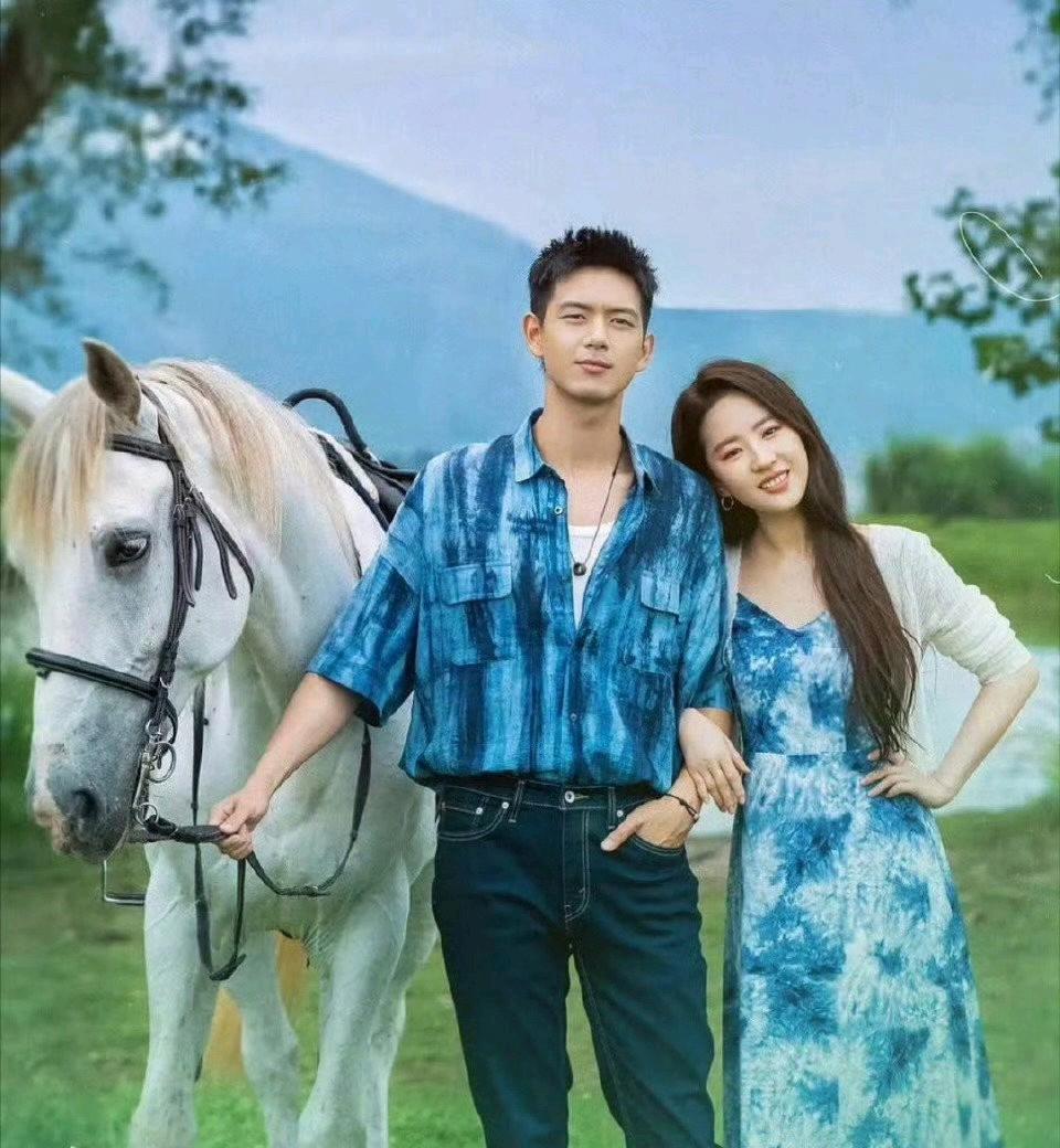 实话说了吧李现和刘亦菲不可能狗仔还是太闲了他们的交集就是合作过《去有风的