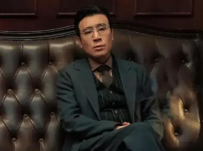 一次，李雪健在接受采访时，突然提及曾合作过的演员于和伟，他直言：“这人骨子里坏得很，适合演阴险的角色