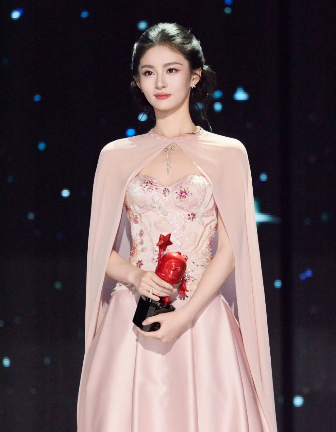 赵晴恭喜你哦这么久真的辛苦啦我们会一直一直陪着你的！