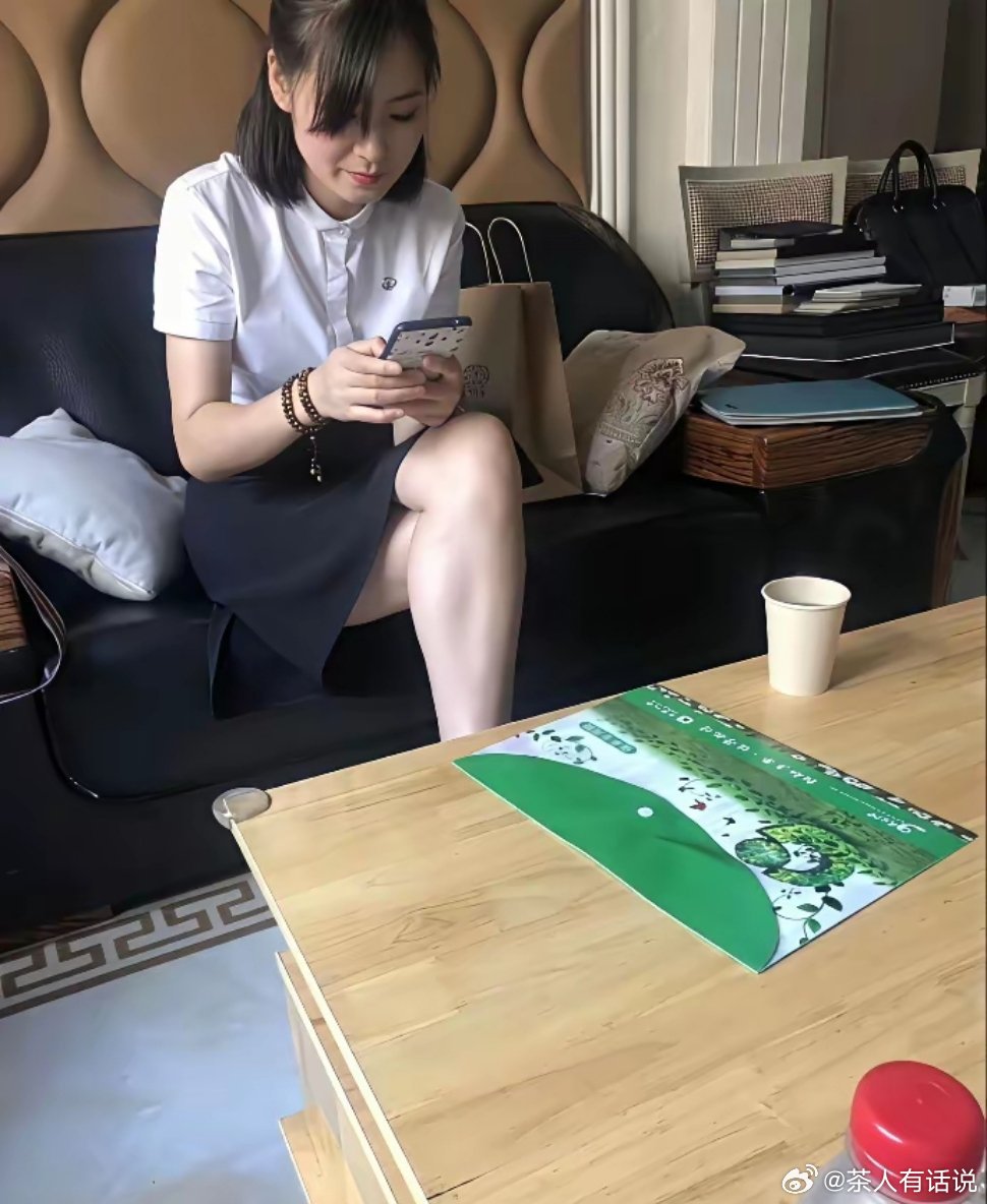老师又来家访了，虽然是走流程吧，但好不容易来一次，要不要把老师留下来吃午饭呢​