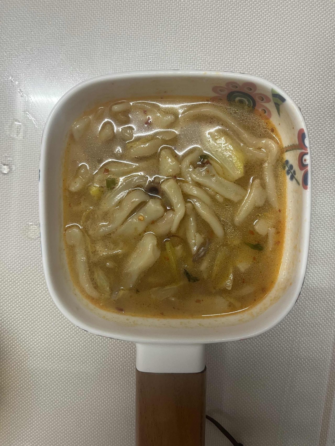 兄弟们，今天主题比惨，晒一晒你们的美食