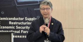 在中国宣布突破7nm芯片技术后，作为全球芯片代工巨头的台积电的顶尖工程师杨光磊感