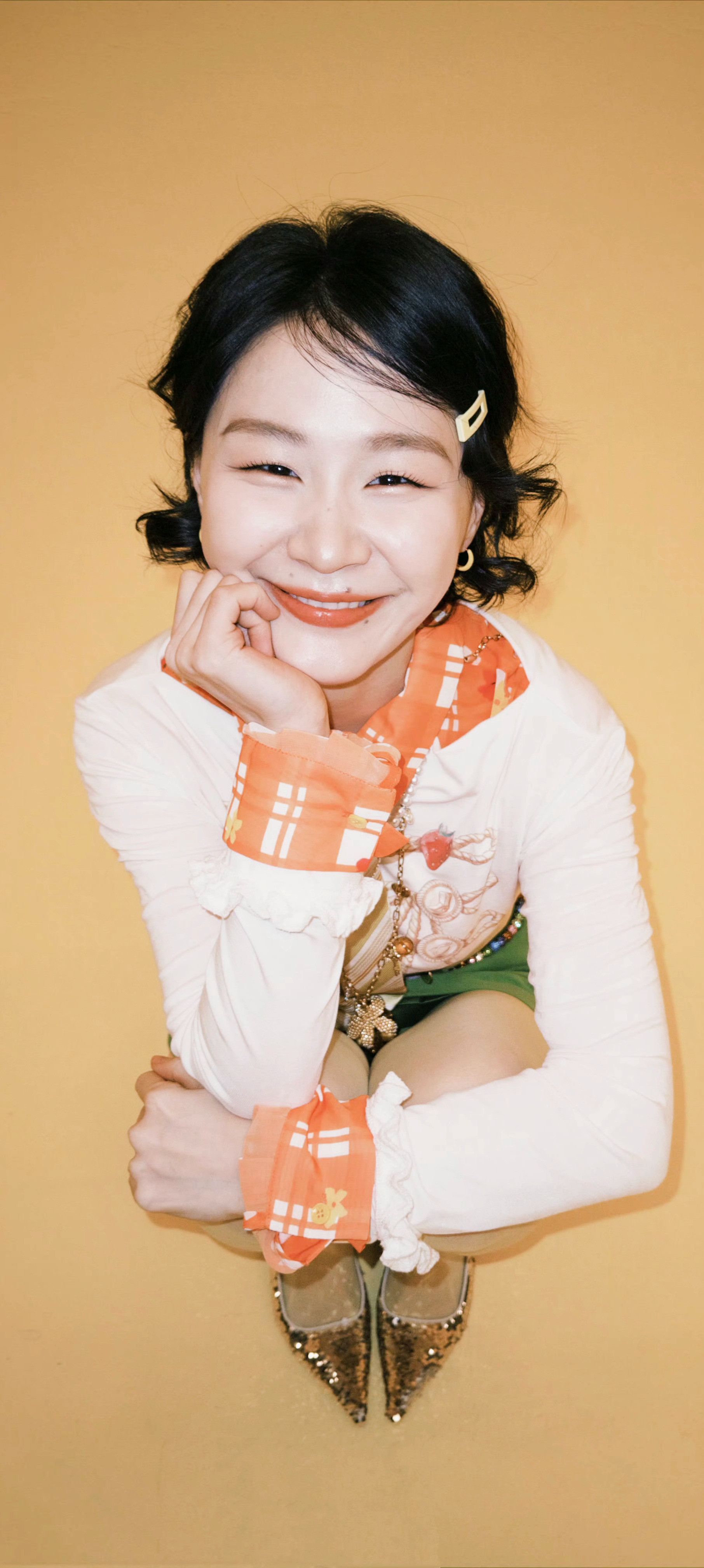 金靖一眼超薄肤色~