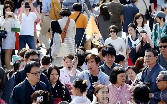 要是中日真开战，中国老百姓会不会遭殃？答案是，会，但只是小部分人。绝大部分老百