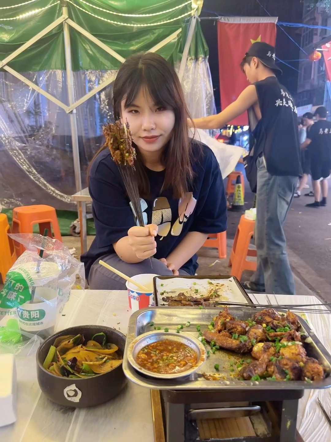折耳根蘸水配芥末牛肉？！贵州人也太会吃了