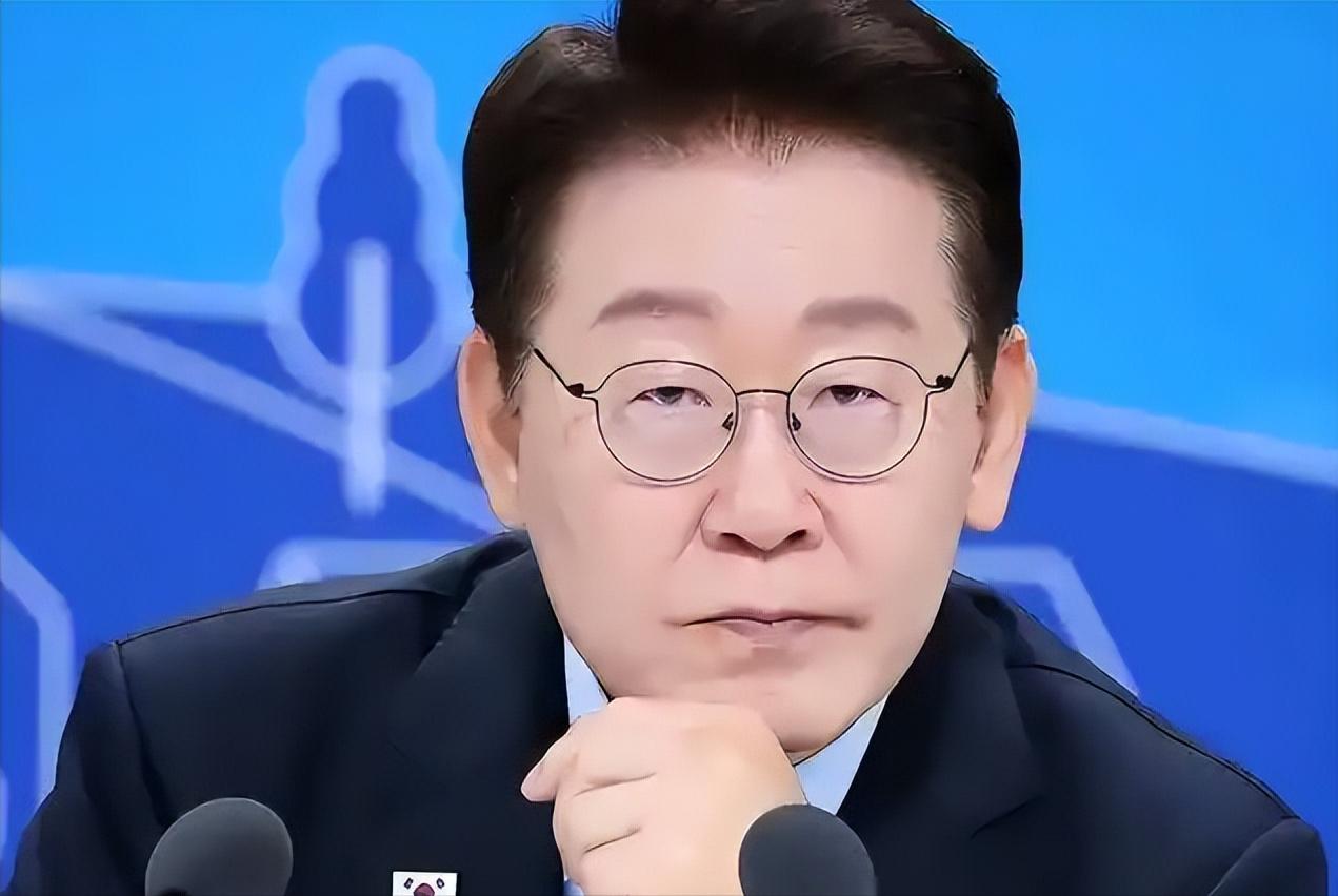 韩国的最低生育率，终于把军队也逼得坐不住了。8月13号，韩国总统李在明在青瓦台