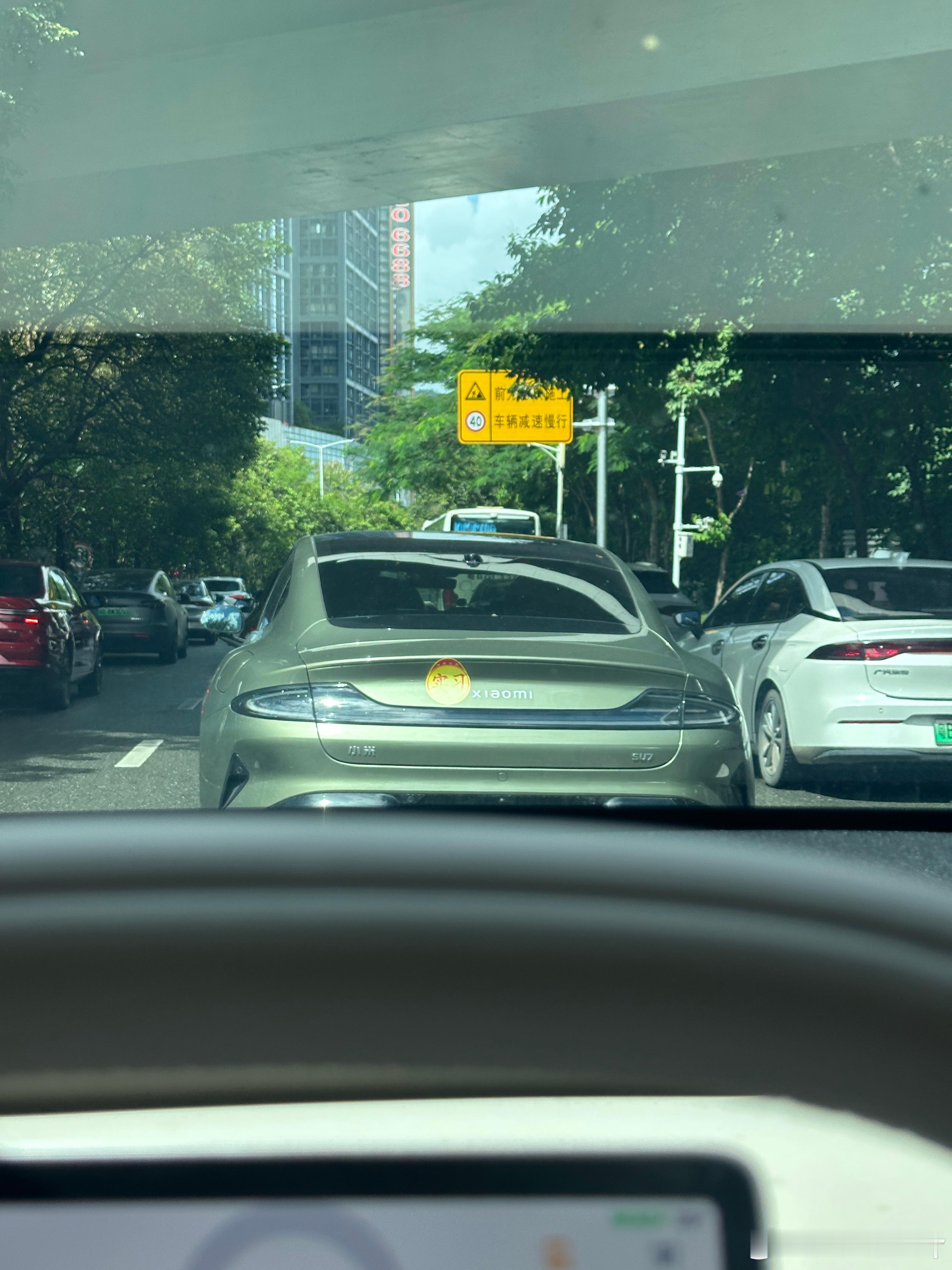 路遇最恐怖的车[笑着哭]​​​