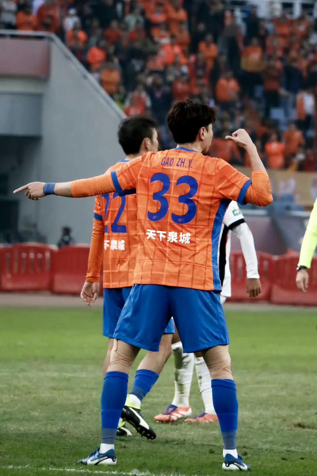 山东泰山3-1上海海港赛后,高准翼接受了《新黄河》的采访。对于韩鹏即将率队参加全