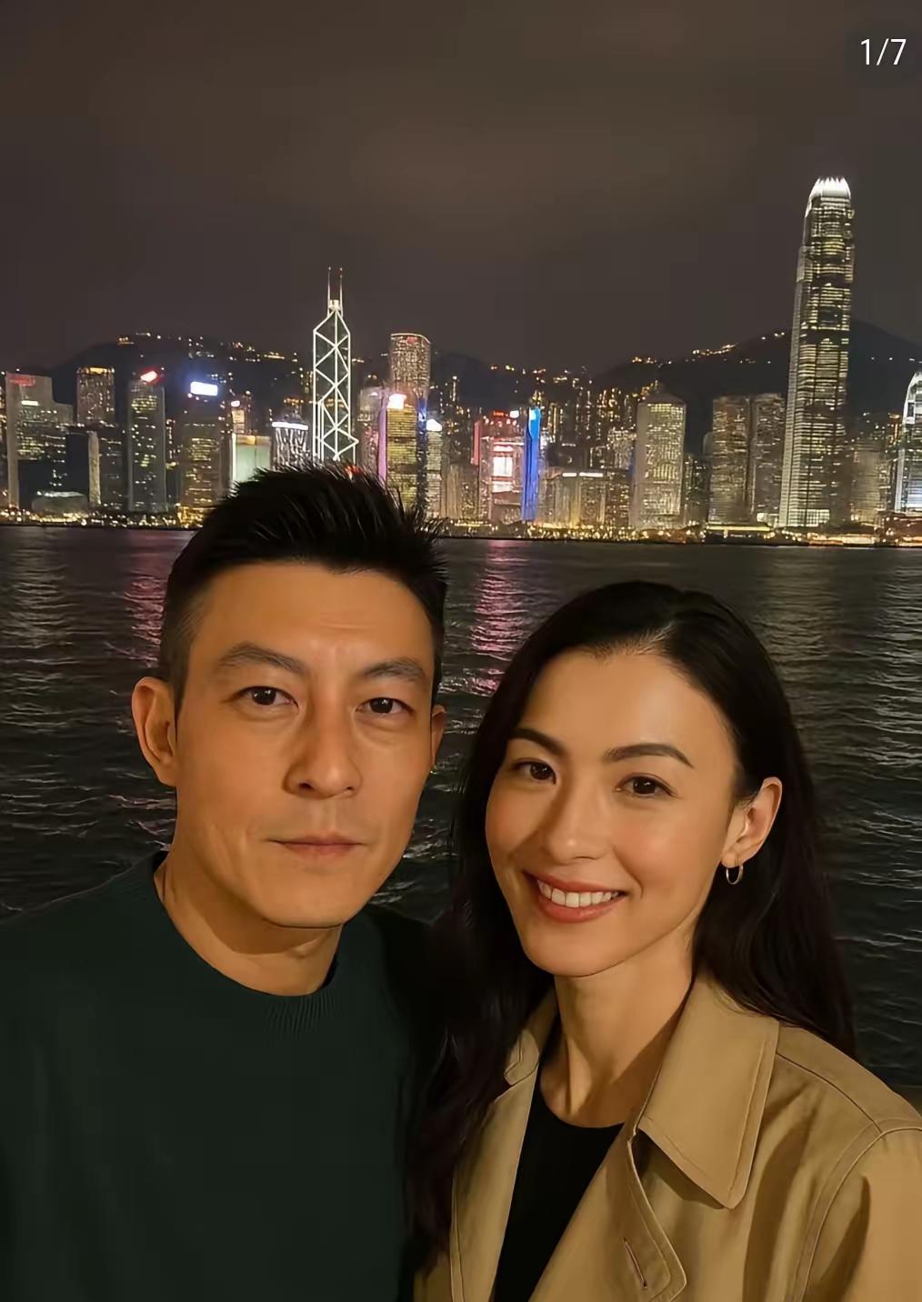 还别说张柏芝挺漂亮的，又年轻。难怪生的儿子那么高的颜值，帅气。