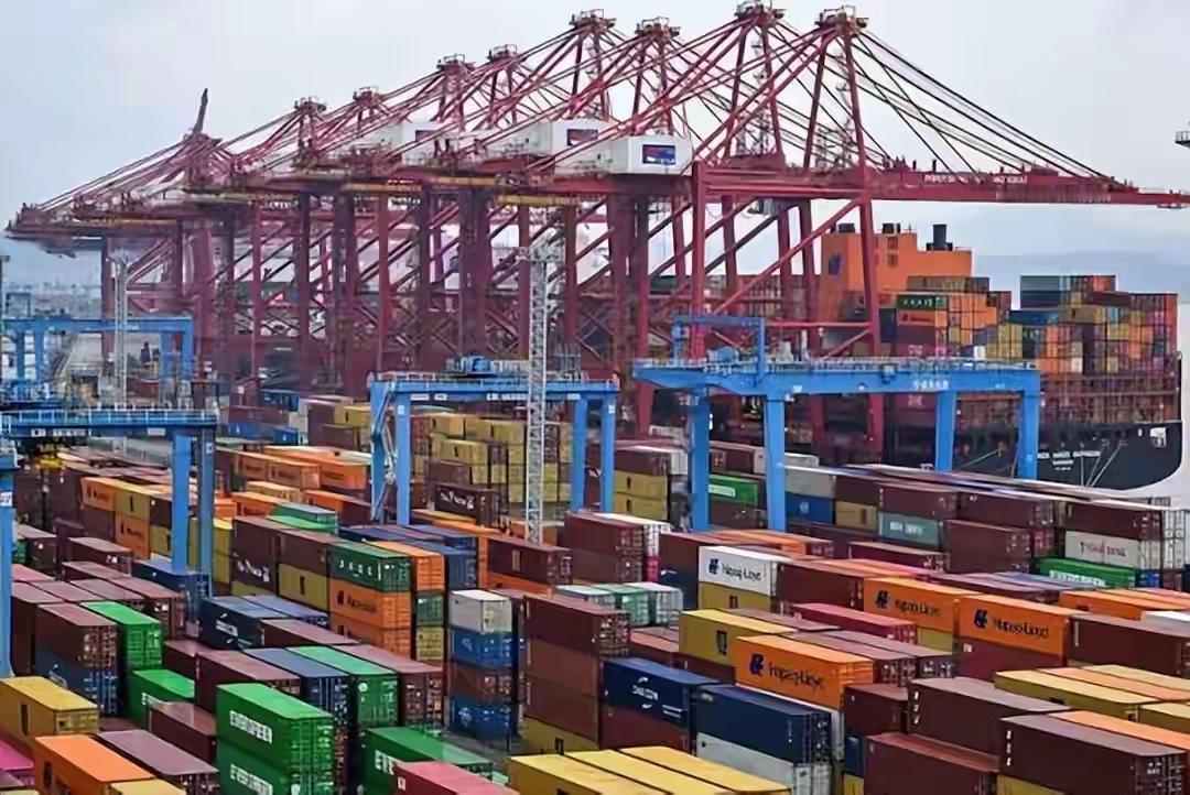 英媒给西方算了笔账：如果想彻底摆脱中国,至少要准备烧掉160万亿英媒给西方算了