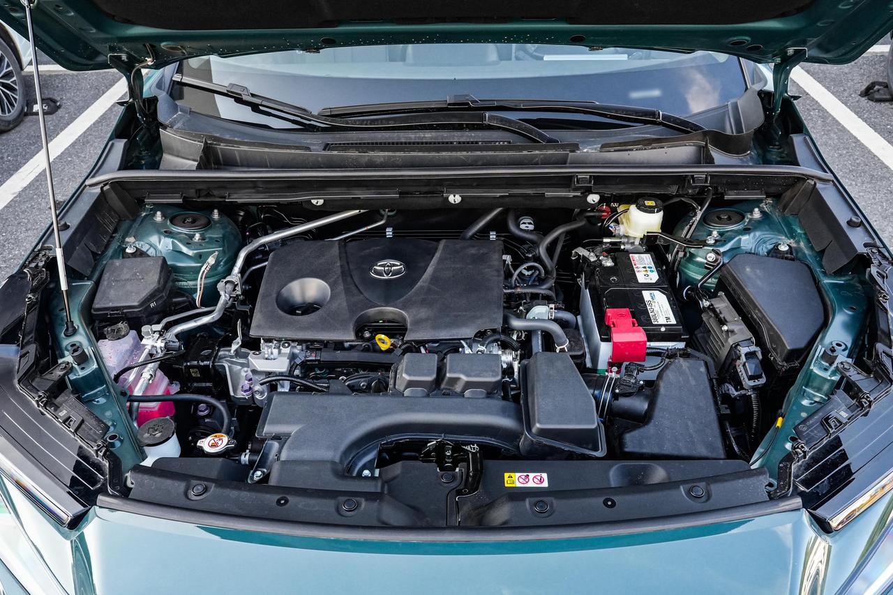 丰田RAV4开四年，省心到离谱，舒适度真的很“家用”。最大优点就是耐造，保养便