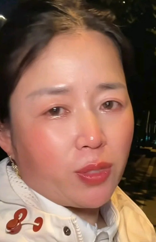 情人的关系。特别是有了肌肤之亲。是不是一辈子都不会忘记？相识很甜蜜。过程