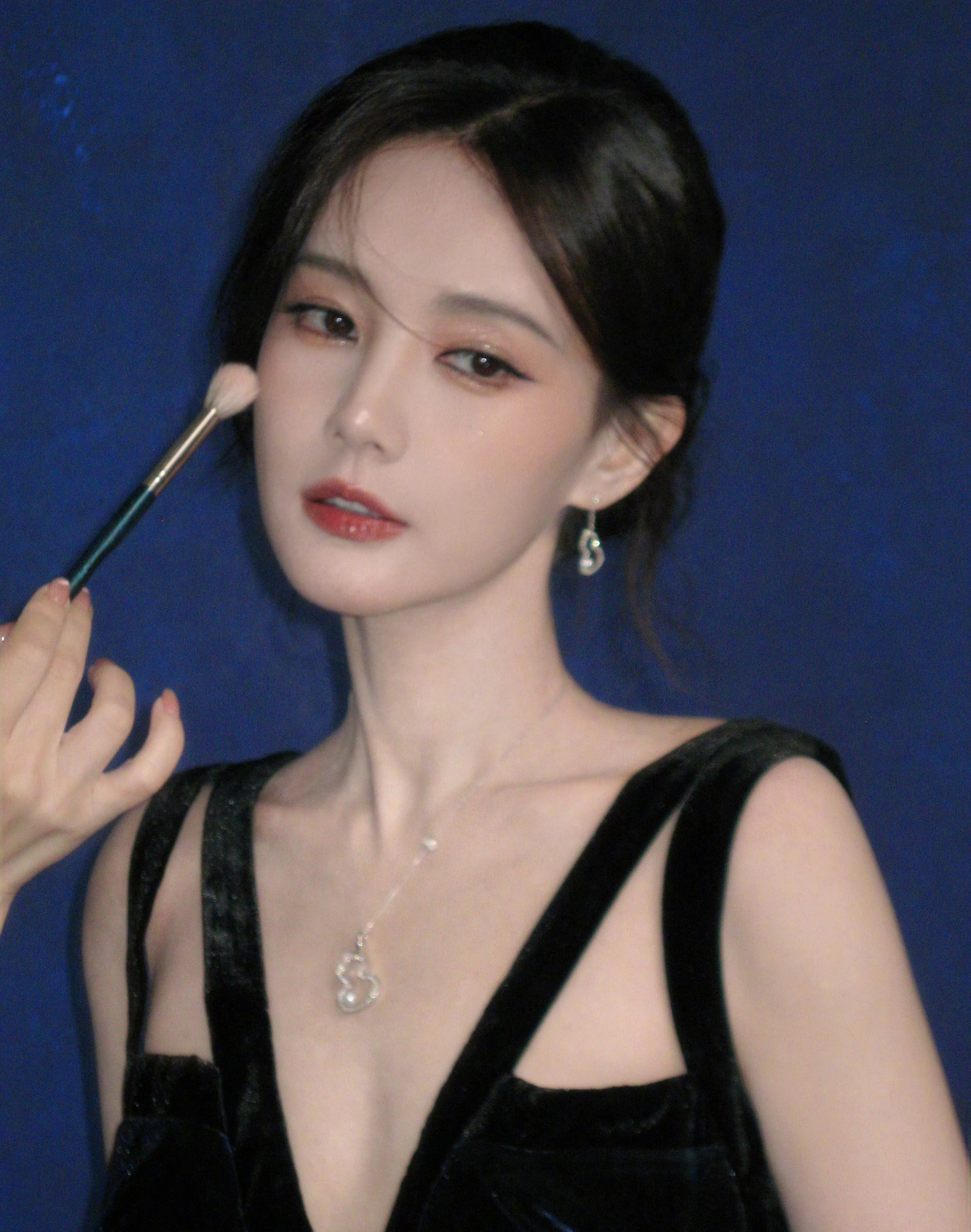 李一桐
