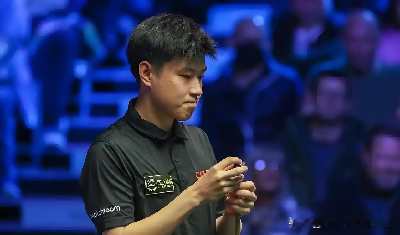 赵心童输得窝囊笑得灿烂北京时间12月11日晚，2025年斯诺克单局限时赛爆出开