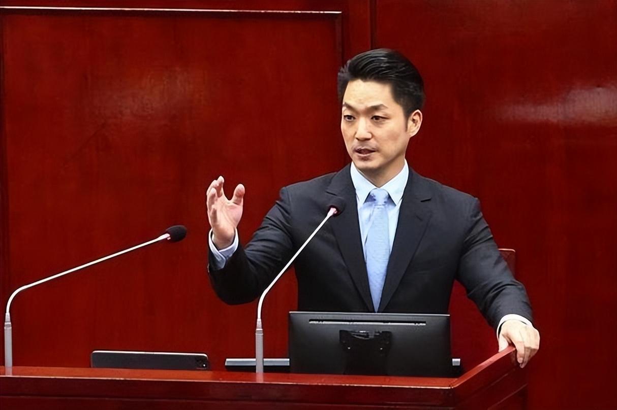新加坡联合早报今日报道：“台北市长蒋万安被外界视为国民党2028年‘大选’热门人