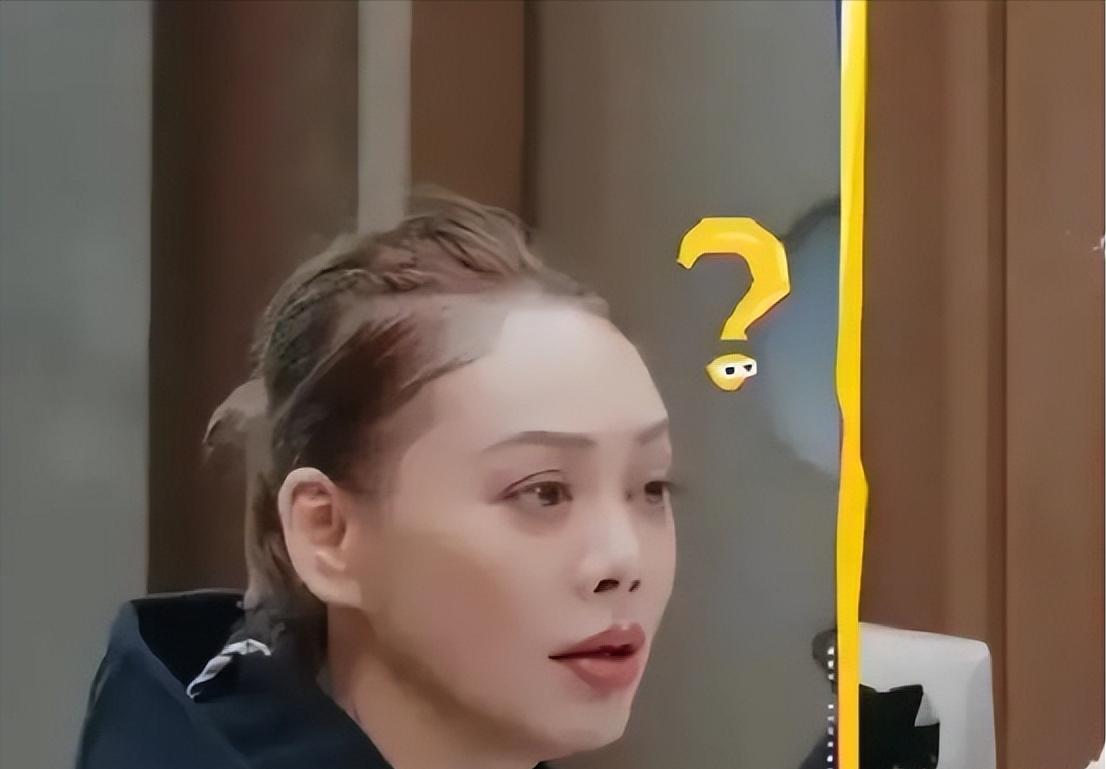 宁静当年在美国生完娃，没坐传统月子，直接冰水洗澡、出门吹风。十年后她上节目承认：