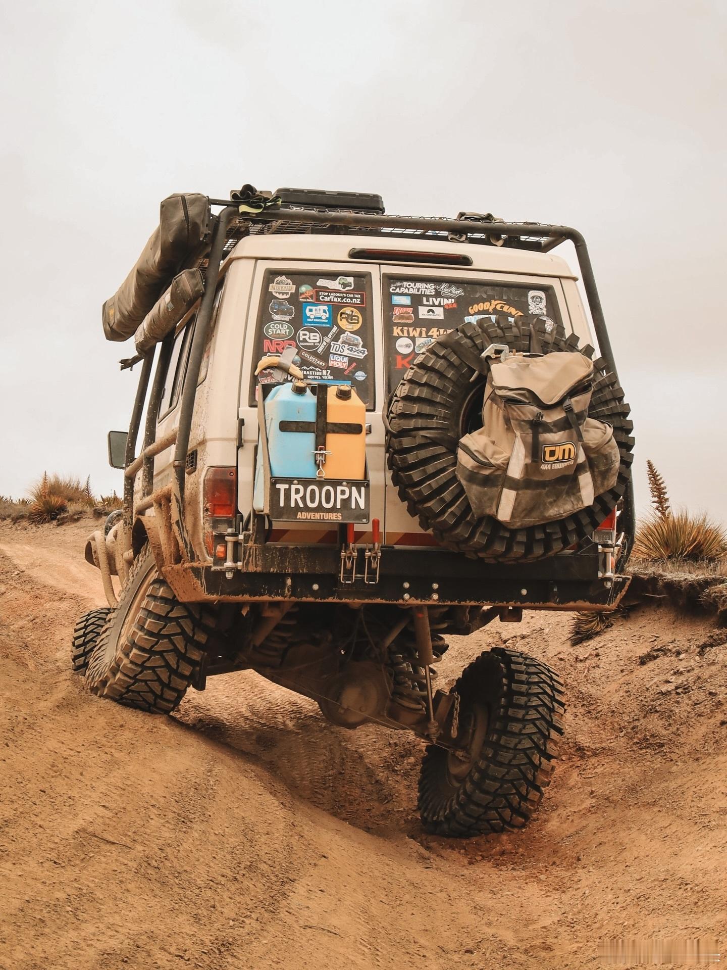 陆地巡洋舰灵魂和肉体分离爱吃自助餐小蛋糕的天塌了