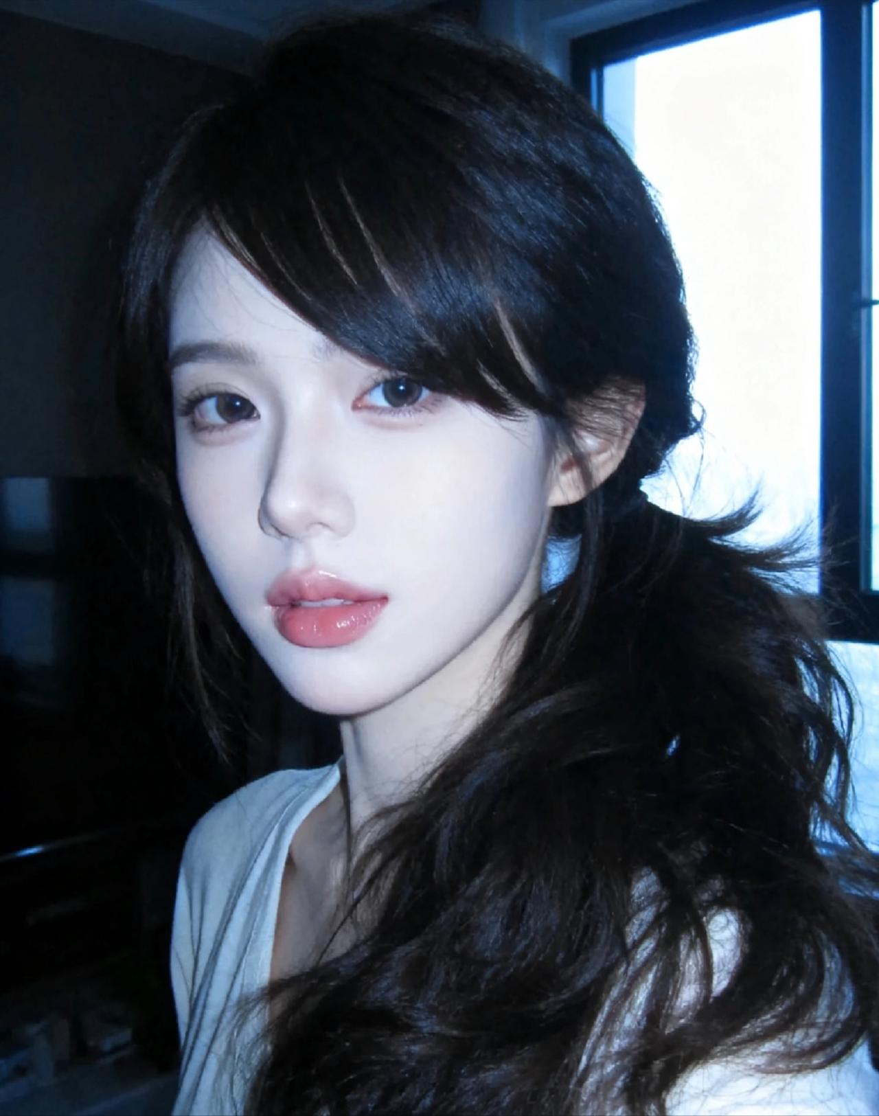 “少女心满满，柔美发丝与白皙肌肤的完美结合”💖💕甜美小仙女的穿搭气质穿搭怎