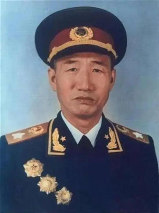 1947年，徐向前到山西主持工作，刚到山西，就硬是把陈赓的爱将扣了下来，还发了火