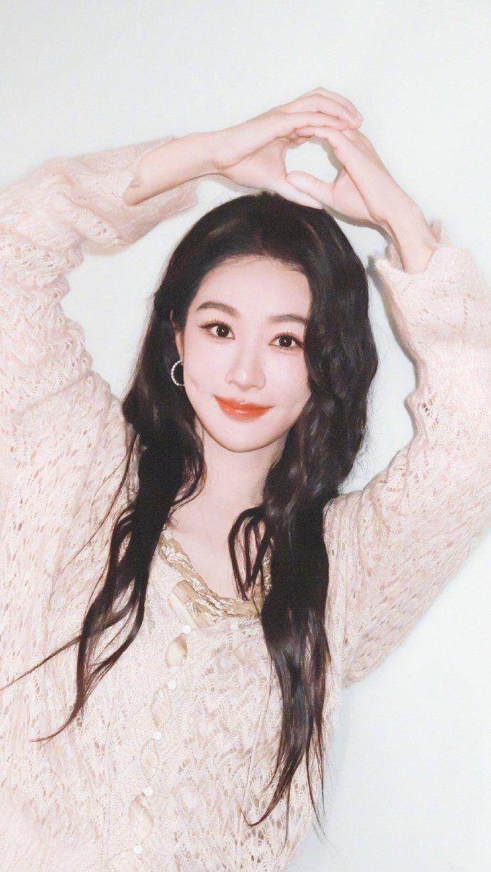 杨紫玉兰花开君再来💜杨紫董竹君星星都睡着了，再悄悄想你一下吧.杨紫🔸