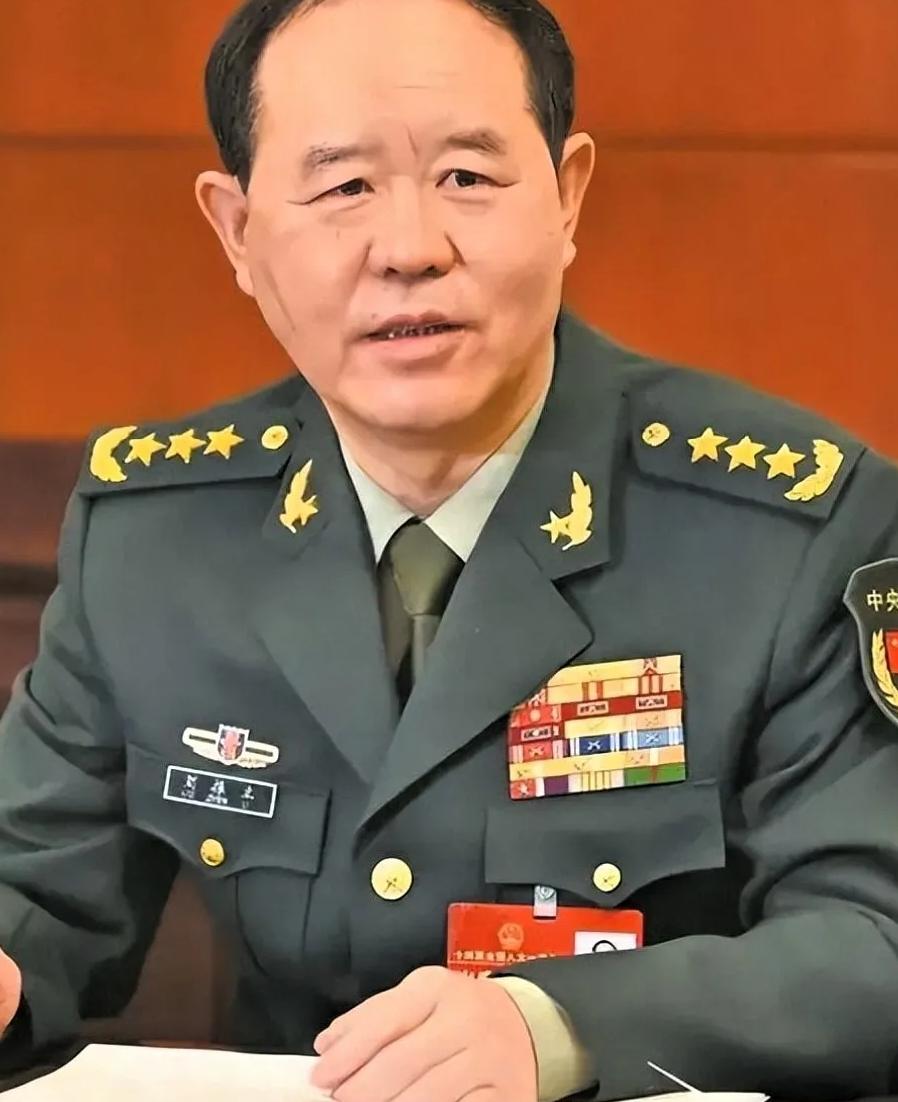 利剑高悬，反腐无禁区！手握人民赋予的权力，却干着辜负人民的勾当！身居高位本该