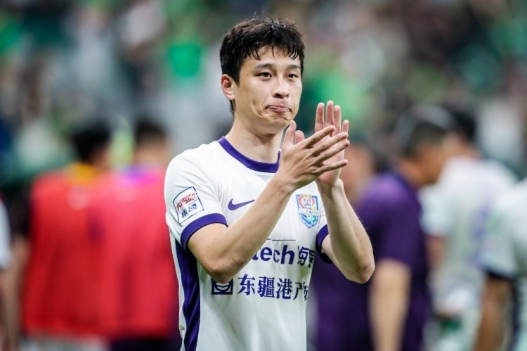 津媒: U19国足热身赛1-0天津津门虎 巴顿最快下周才能尝试慢跑