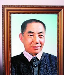 浩然曾在书中掷地有声地写下：“我提笔写作，不为追名逐利，不为虚饰浮华，只为用文字