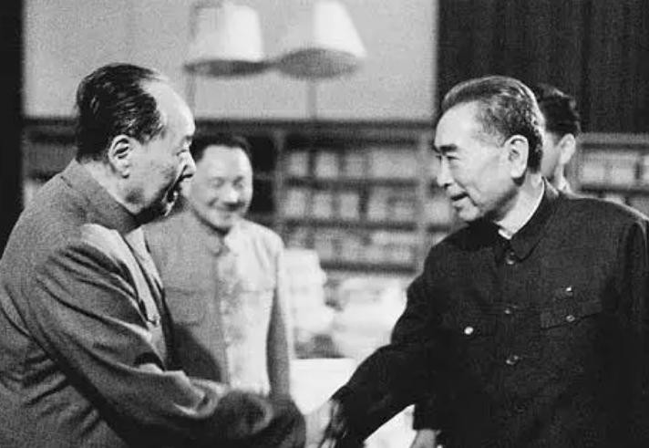 周恩来推荐李德生当副主席，李德生刚想说话，李先念：你不要说了1973年8月20