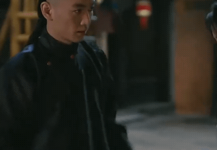 《大生意人》这不就是傲娇的小娇妻和宠爱的男人嘛！谁懂这段来哄老婆，但是老婆不愿意