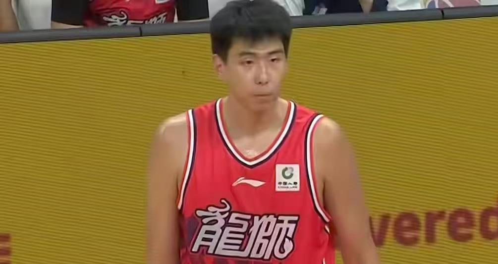 太可惜！虽然广州88-90不敌青岛，但这2位球员表现不错，值得表扬！1. 徐昕