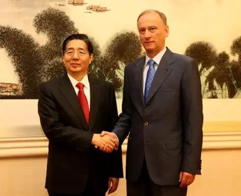 俄高官访华首站直奔上海船厂，中俄造船合作迎来新契机俄罗斯总统助理、海事委员会