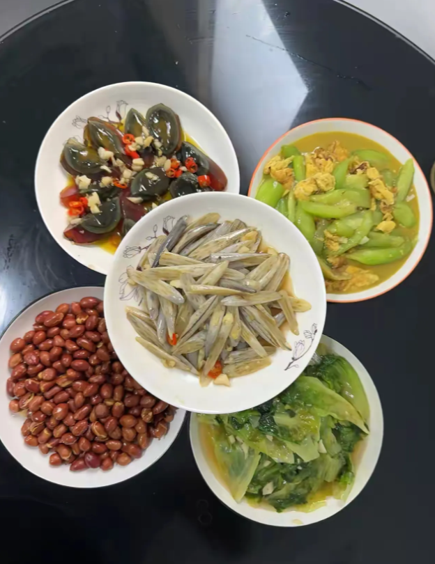一家四口人的晚餐，这在浙江沿海，是什么档次？