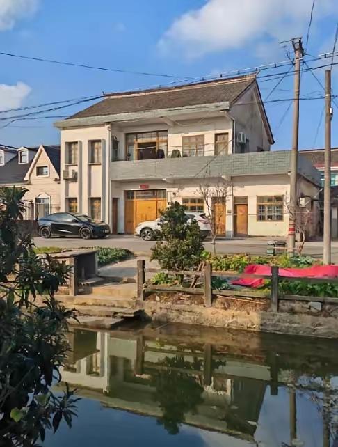 一号文件一下来，城镇户口的人估计后悔惨了！​​2026年中央一号文件正式发布，