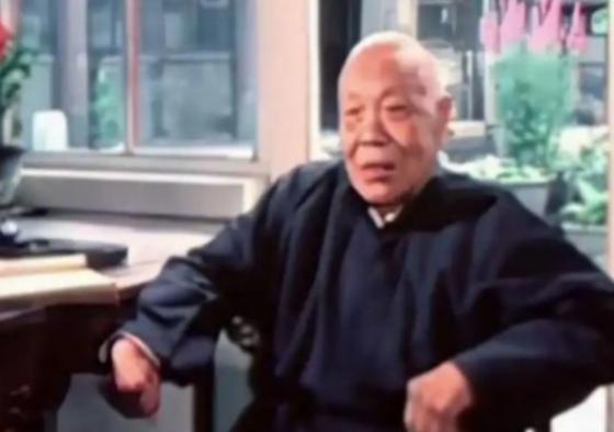 清朝太监回忆：妃子洗澡从不用手和避讳太监，十分侮辱人。中国最后一个太监孙耀庭回忆