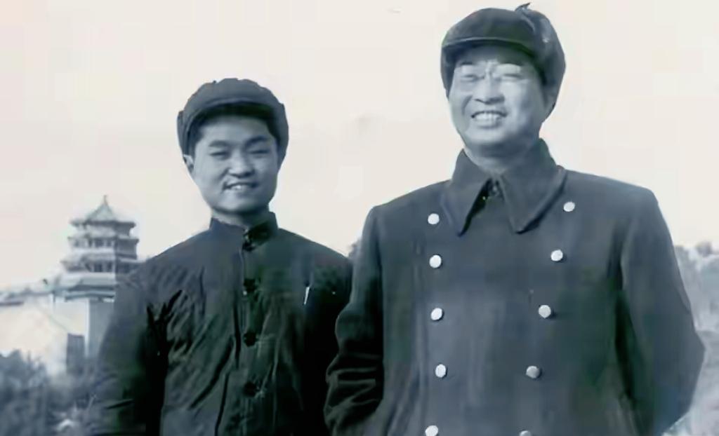 1953年，毛泽东想让陈赓去军委，陈赓大笑：请主席先办一件事！1953年