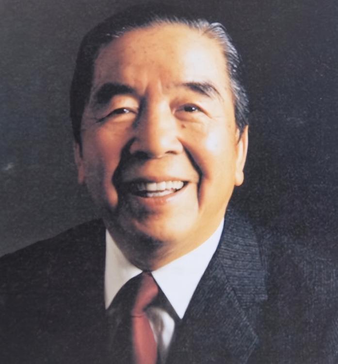 1985年，"世界船王"包玉刚被查出患上癌症，膝下无子，只有四个女儿。他把四女婿