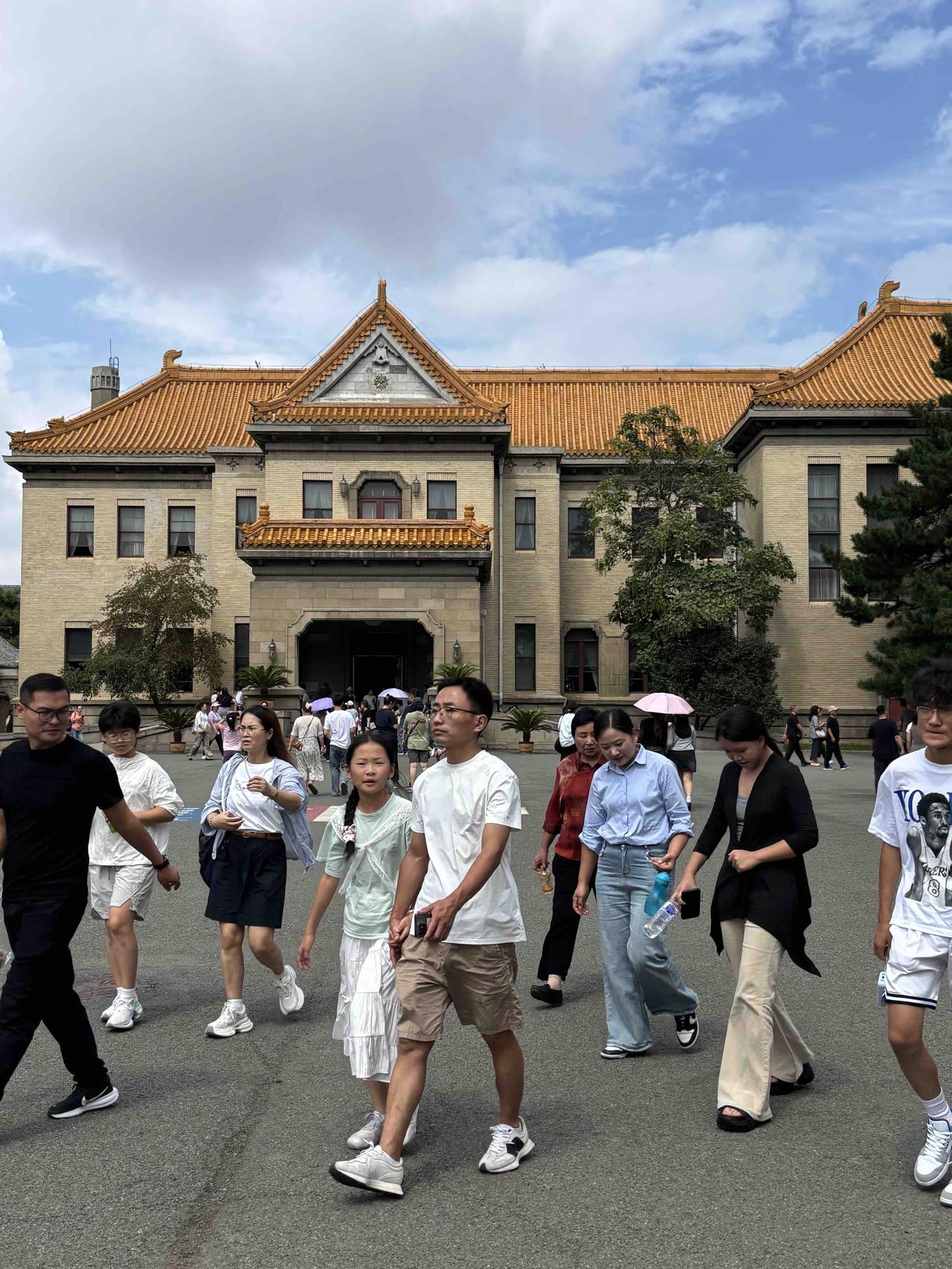 【长春伪满洲国皇宫】1932年，伪满洲国成立，溥仪就任“执政”，把这里作为执