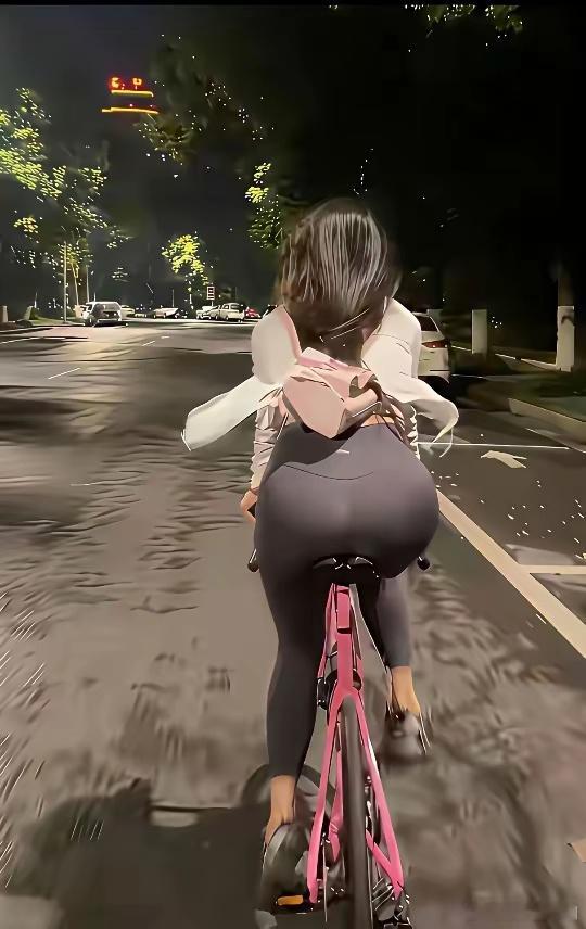 夜晚骑行需要注意什么？[并不简单]（图片来源）​​​
