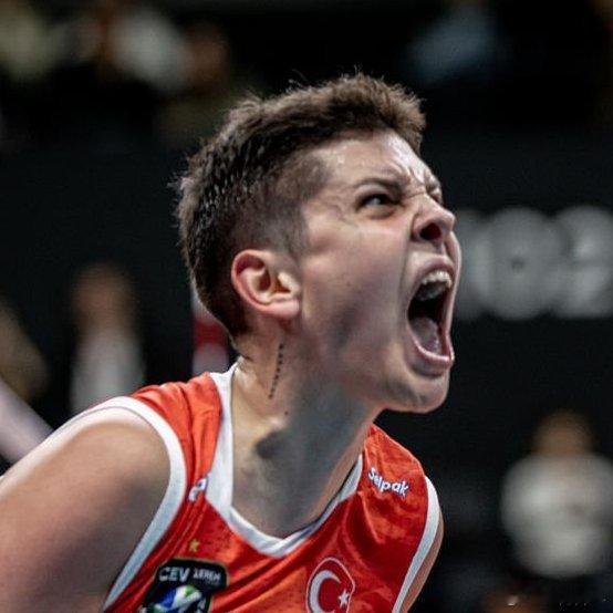 【米兰2-3不敌伊萨奇巴希数据统计】女排欧冠小组赛最后一轮，米兰主场不敌伊萨，