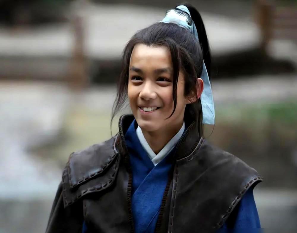 别再把《琅琊榜》当成权谋剧天花板了。梅长苏翻翻木牌、咳嗽几声就能让皇帝低头，