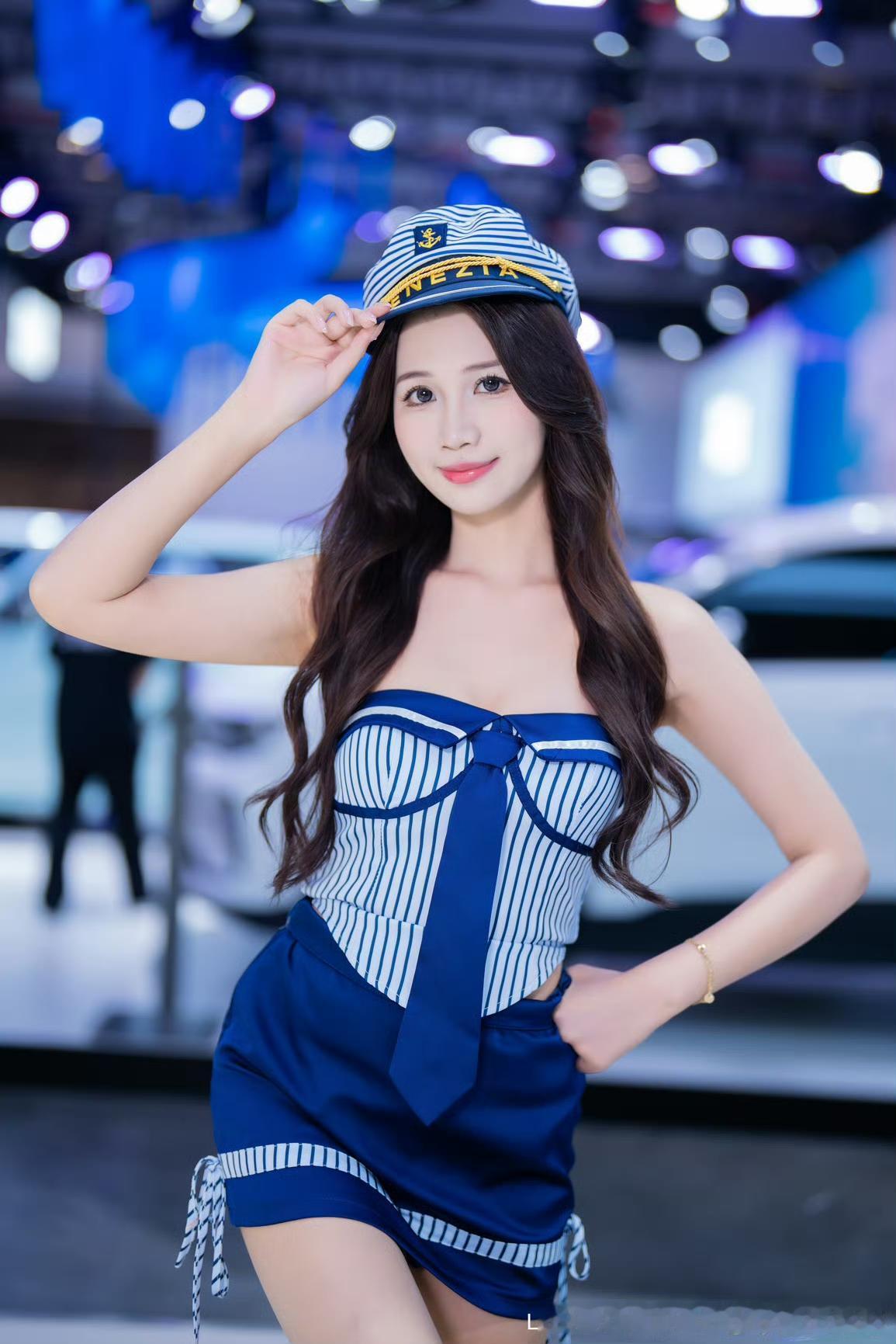 美女车模高级感写真推荐车模写真照汽车美人写真