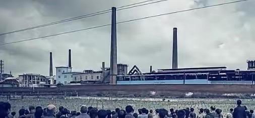 把水库、矿山随便卖掉，和自断国家命脉，真的就差一步。千万别搞混了，普通的鞋厂