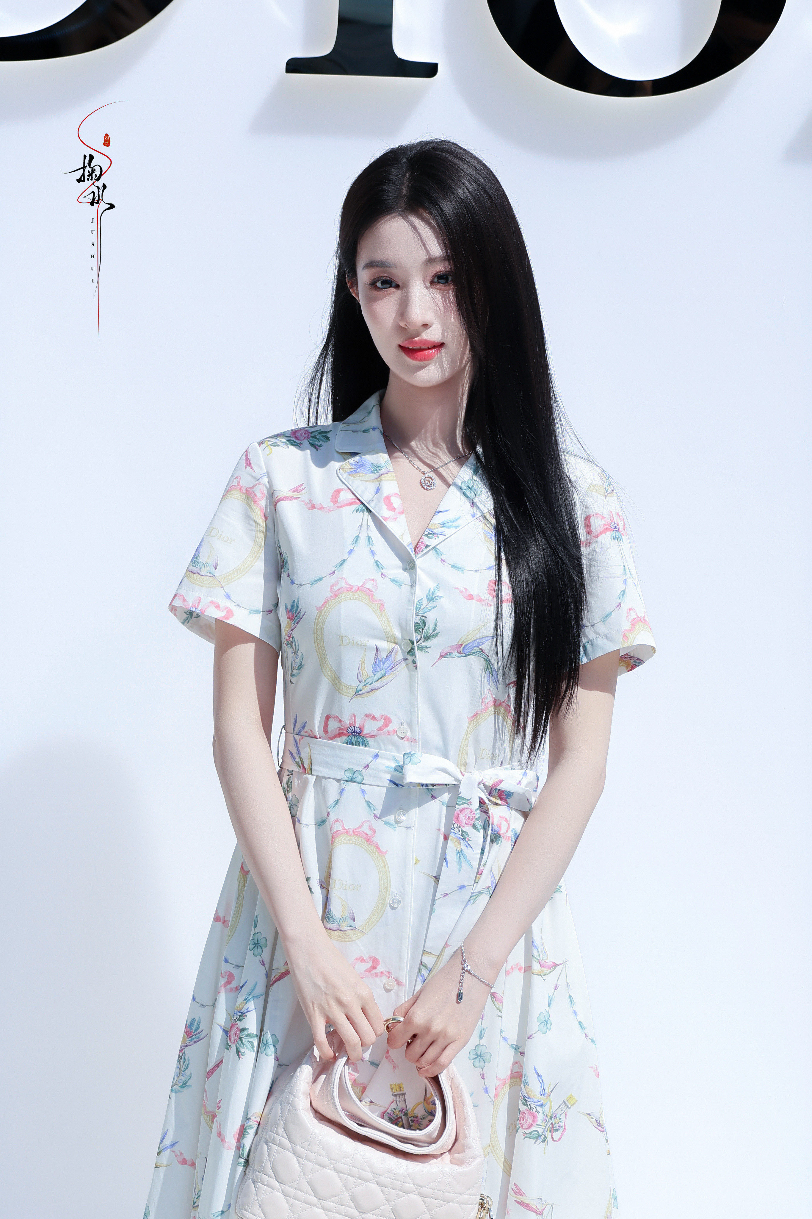 王楚然王楚然这一秒过火迪奥品牌大使王楚然今日的missDior