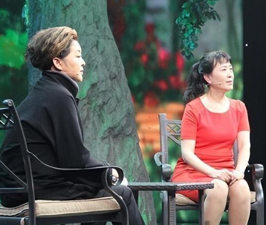 1970年的云南大地震中，一位经验丰富的老兵徒手救出了14名女兵，四十五年后的今