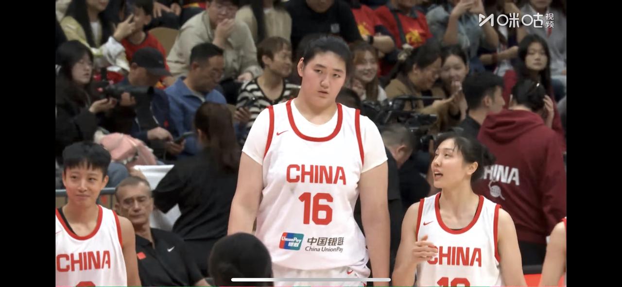 山东女篮要全力助力张子宇在新赛季发挥了！（那些利用张子宇有流量的也可以消停了）